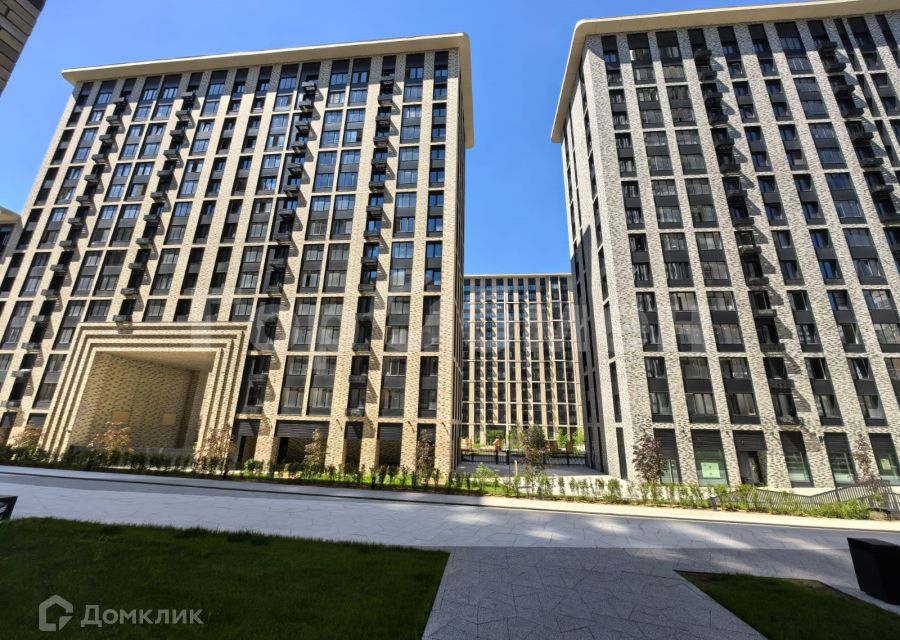 Продаётся 4-комнатная квартира, 130 м²