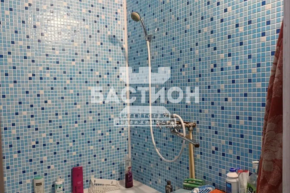 Продаётся 4-комнатная квартира, 79.9 м²