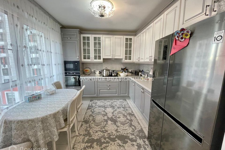 Продаётся 3-комнатная квартира, 92.4 м²