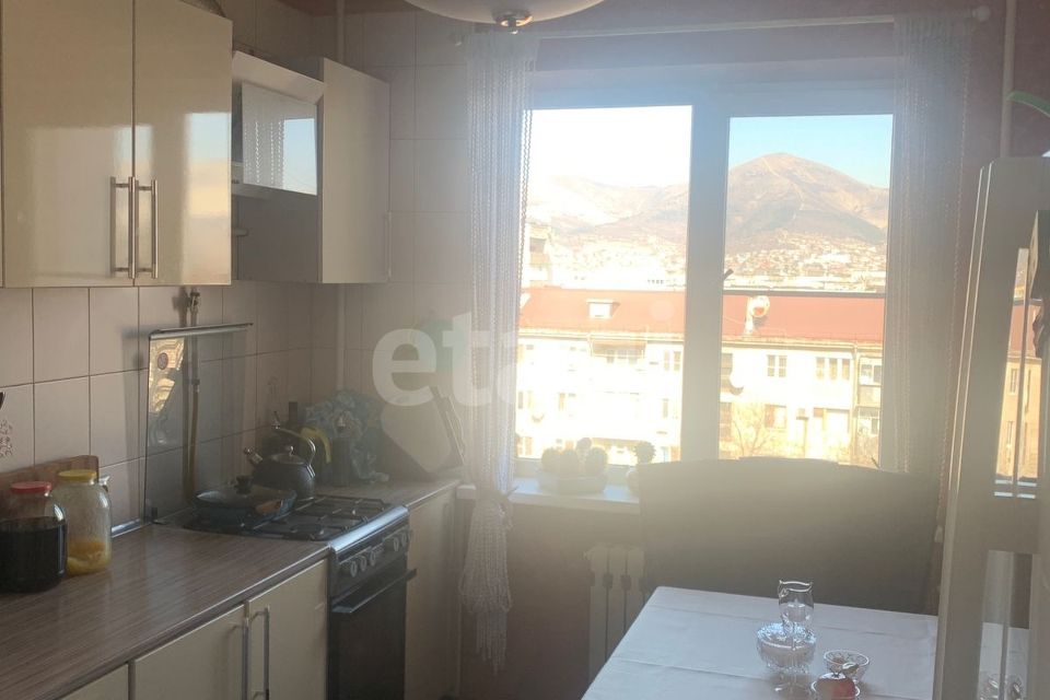 Продаётся 3-комнатная квартира, 62.6 м²