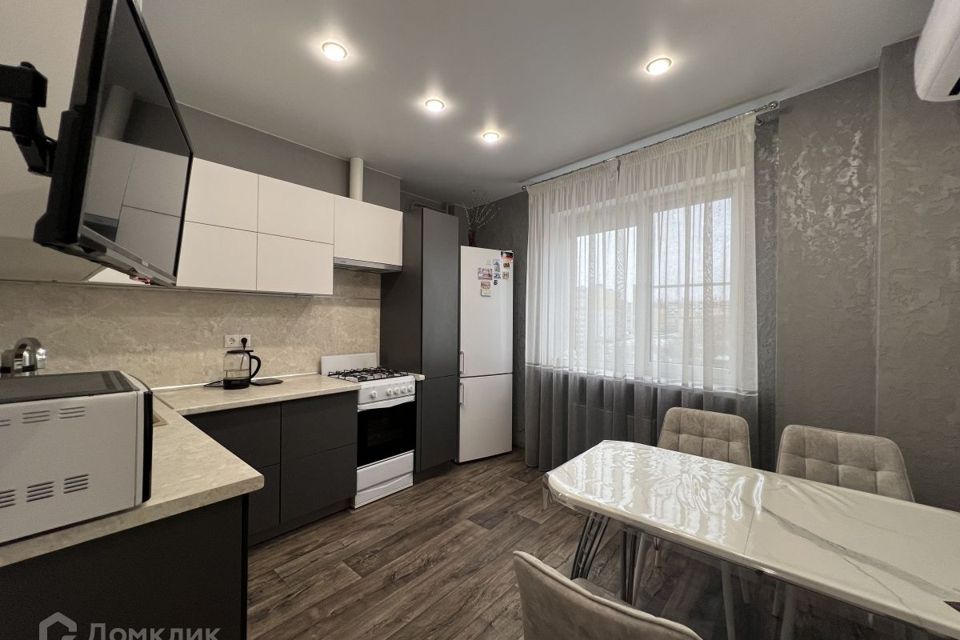 Продаётся 1-комнатная квартира, 41.6 м²