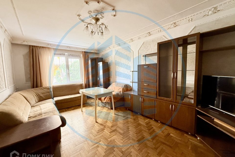 Продаётся 3-комнатная квартира, 70.3 м²