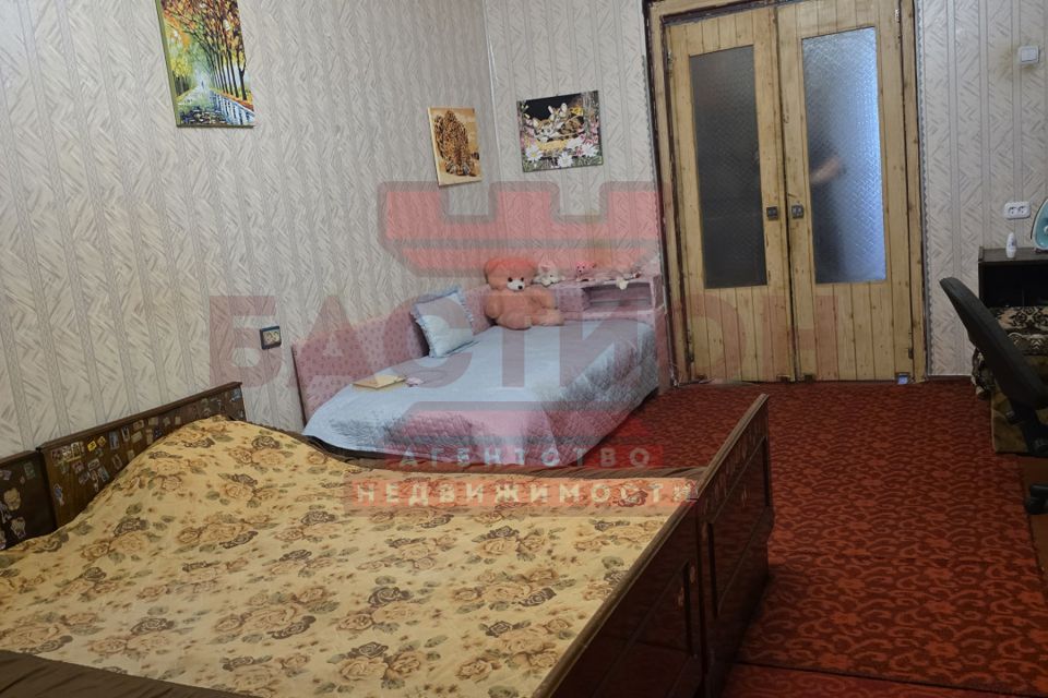 Продаётся 4-комнатная квартира, 96.8 м²