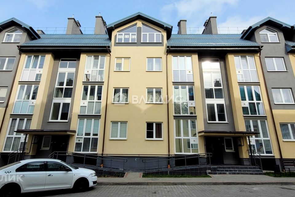 Продаётся 2-комнатная квартира, 73.6 м²