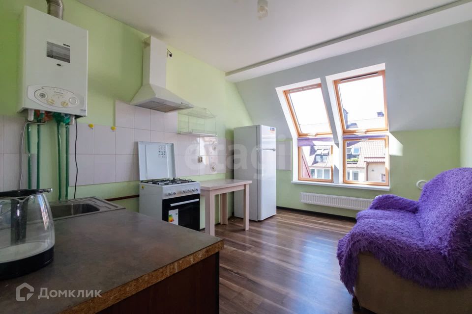 Продаётся 2-комнатная квартира, 65.4 м²