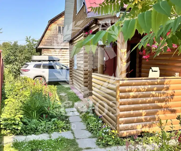 Продаётся 2-этажный дом, 49 м²