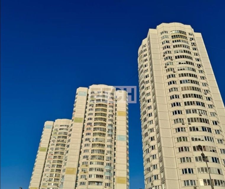 Продаётся 1-комнатная квартира, 41.7 м²