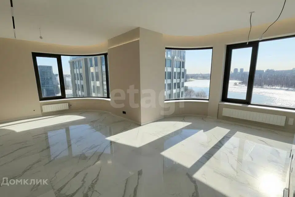 Продаётся 4-комнатная квартира, 97.4 м²