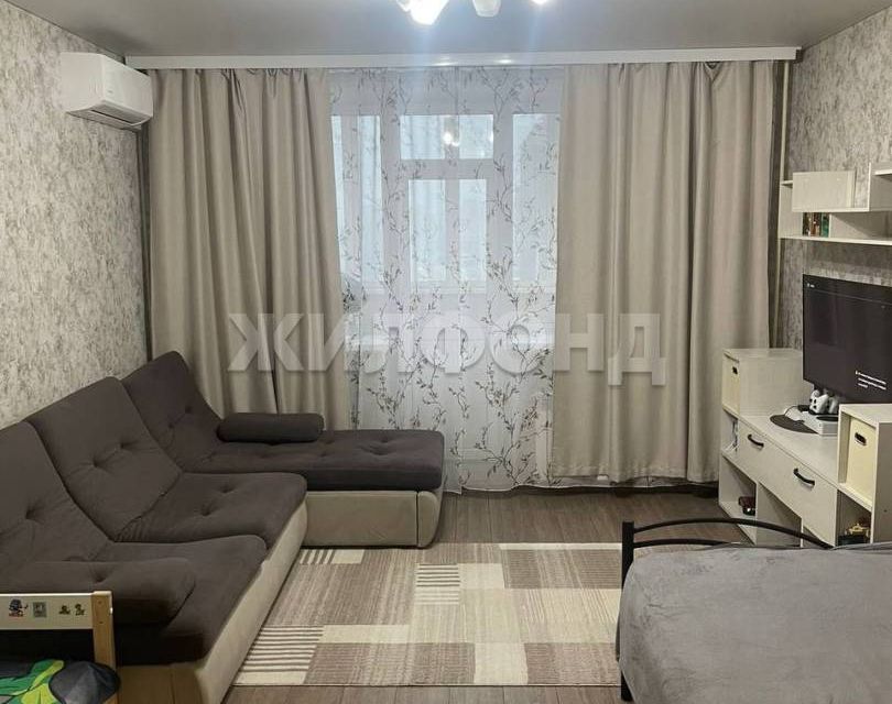 Продаётся 1-комнатная квартира, 45 м²