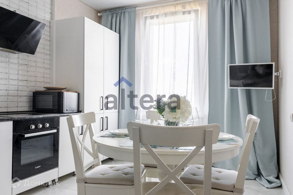 Продаётся 3-комнатная квартира, 83 м²