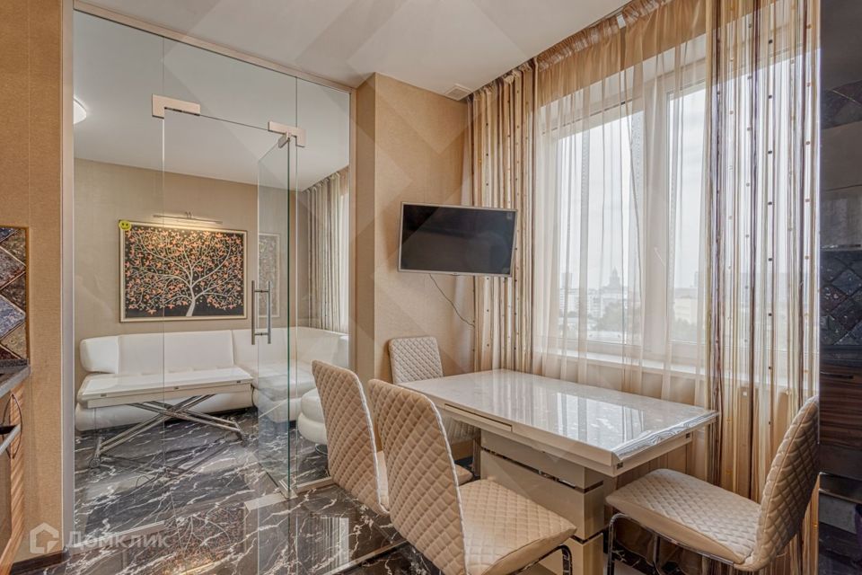 Сдаётся 3-комнатная квартира, 87 м²