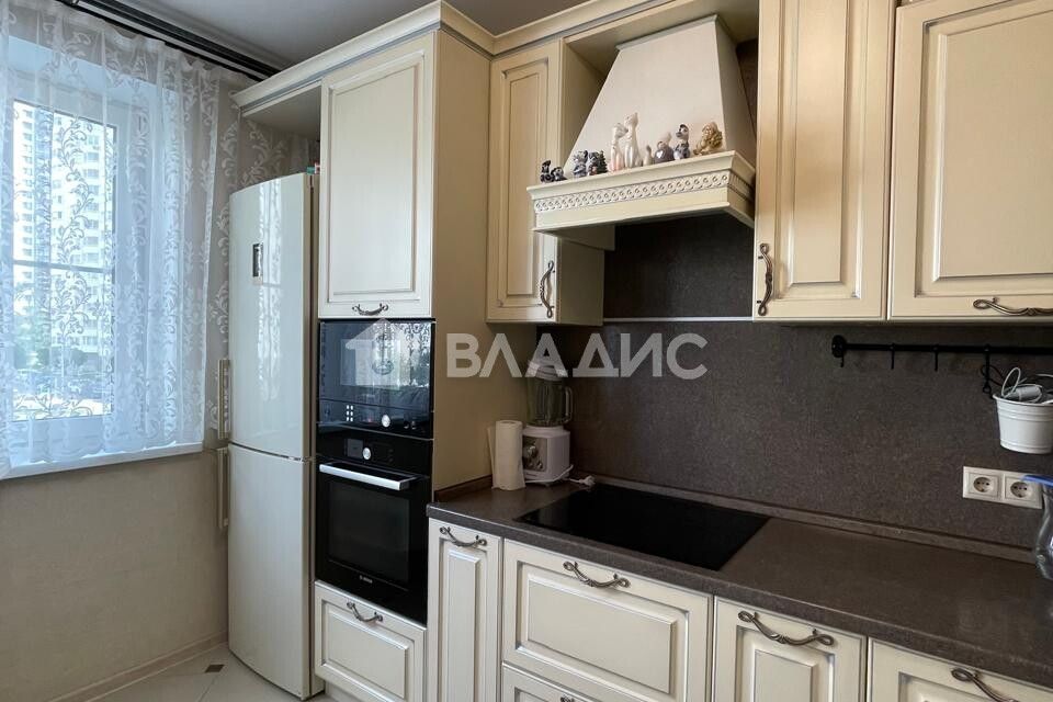 Продаётся 1-комнатная квартира, 37.7 м²