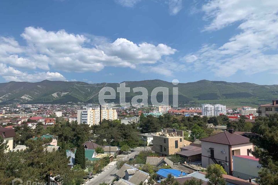 Продаётся 1-комнатная квартира, 42.5 м²