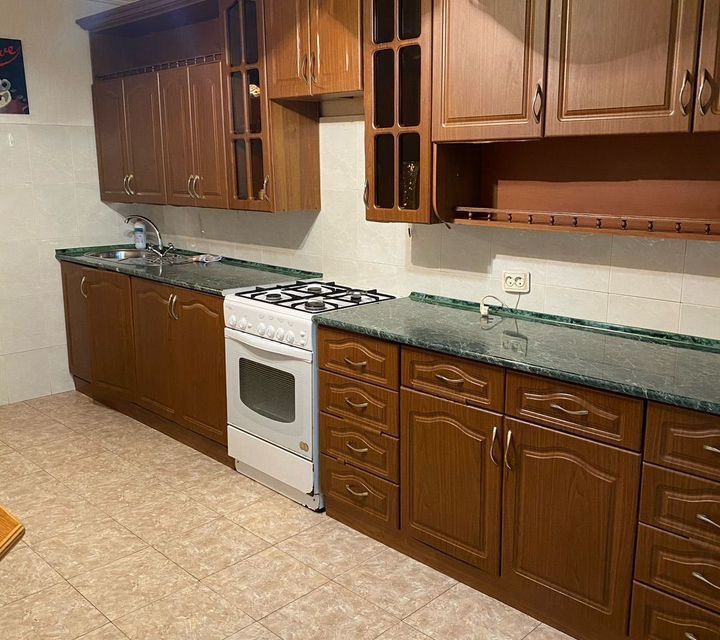 Продаётся 1-комнатная квартира, 42 м²