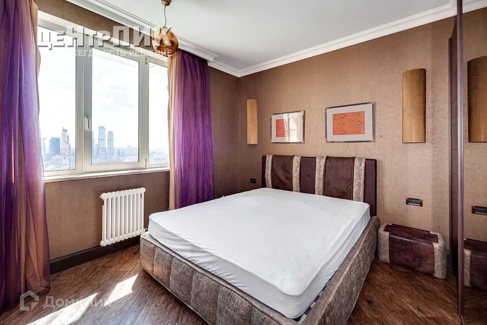 Сдаётся 2-комнатная квартира, 56 м²