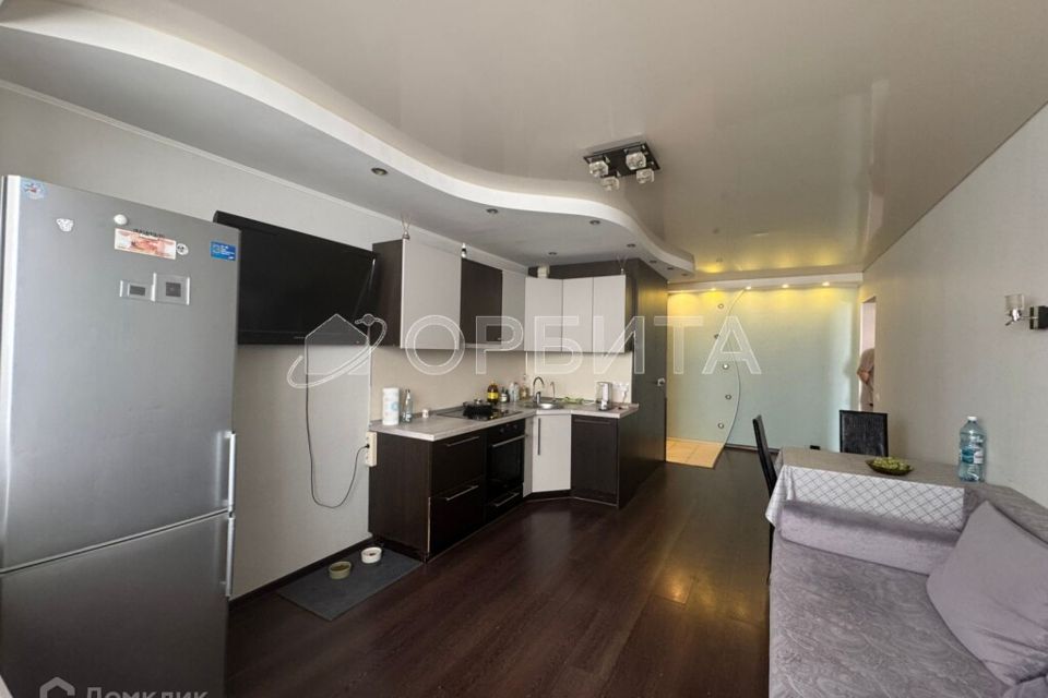 Продаётся 2-комнатная квартира, 66.7 м²
