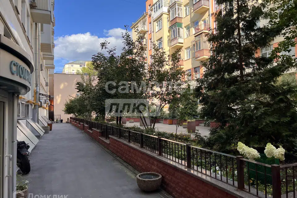 Продаётся 4-комнатная квартира, 106.2 м²