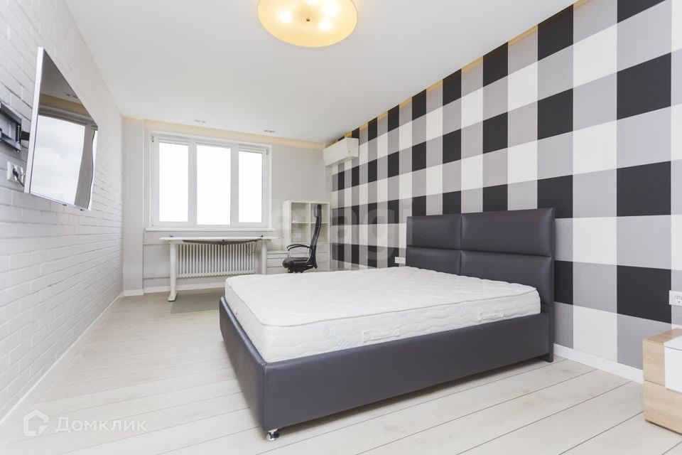 Продаётся 3-комнатная квартира, 133.6 м²