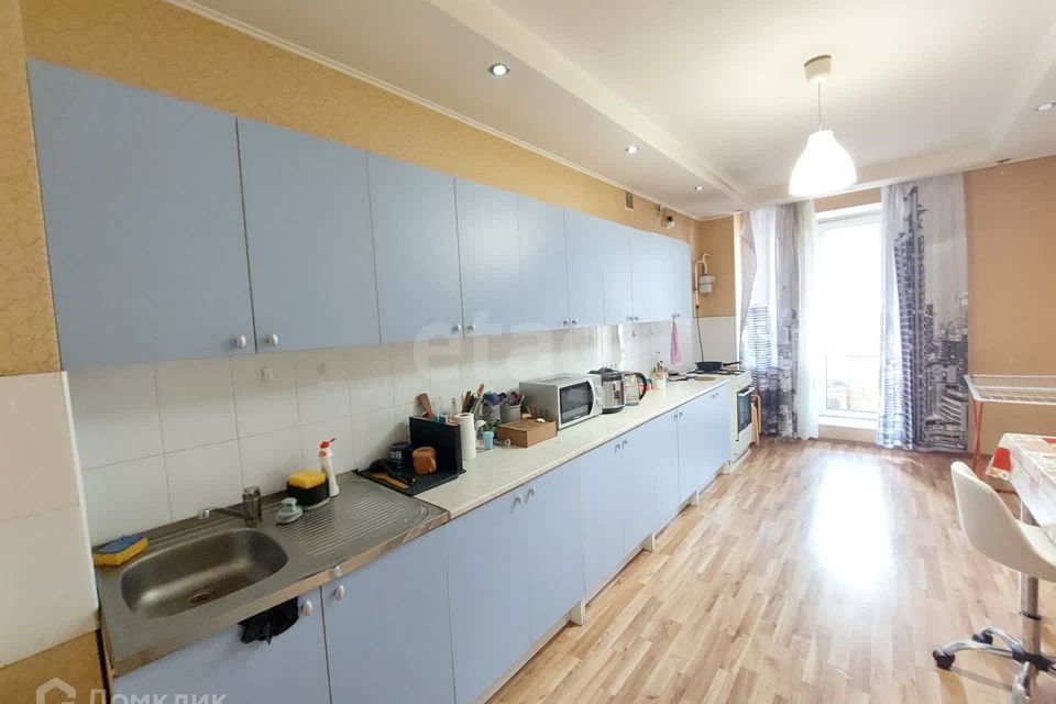 Продаётся 1-комнатная квартира, 56.5 м²
