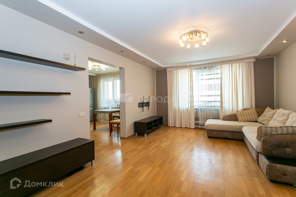 Продаётся 3-комнатная квартира, 110 м²