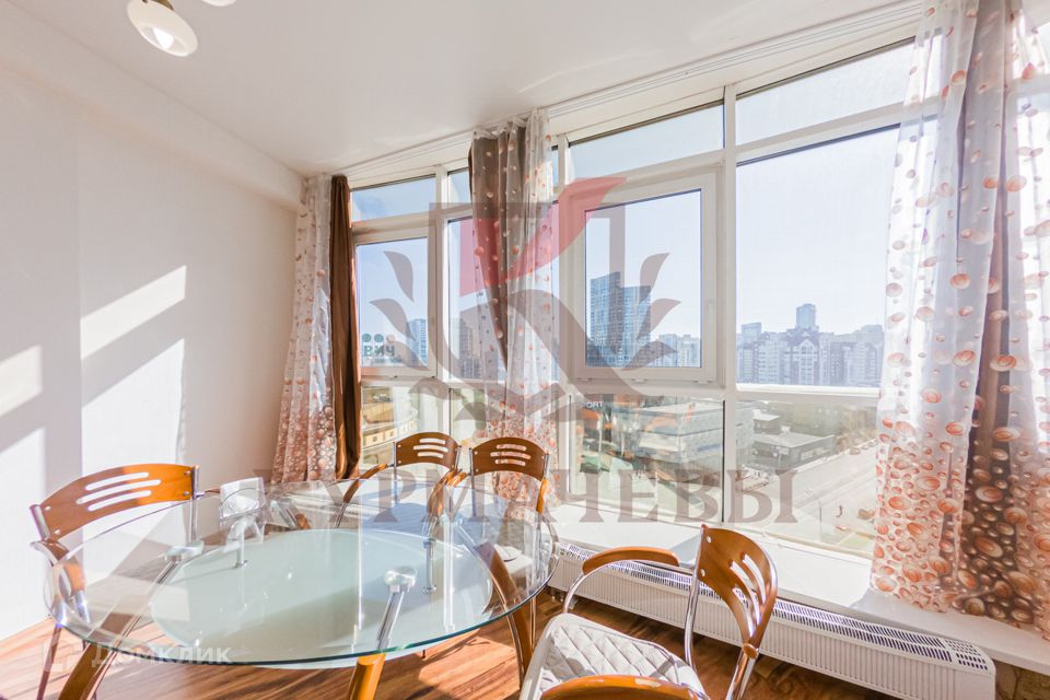Сдаётся 3-комнатная квартира, 112 м²