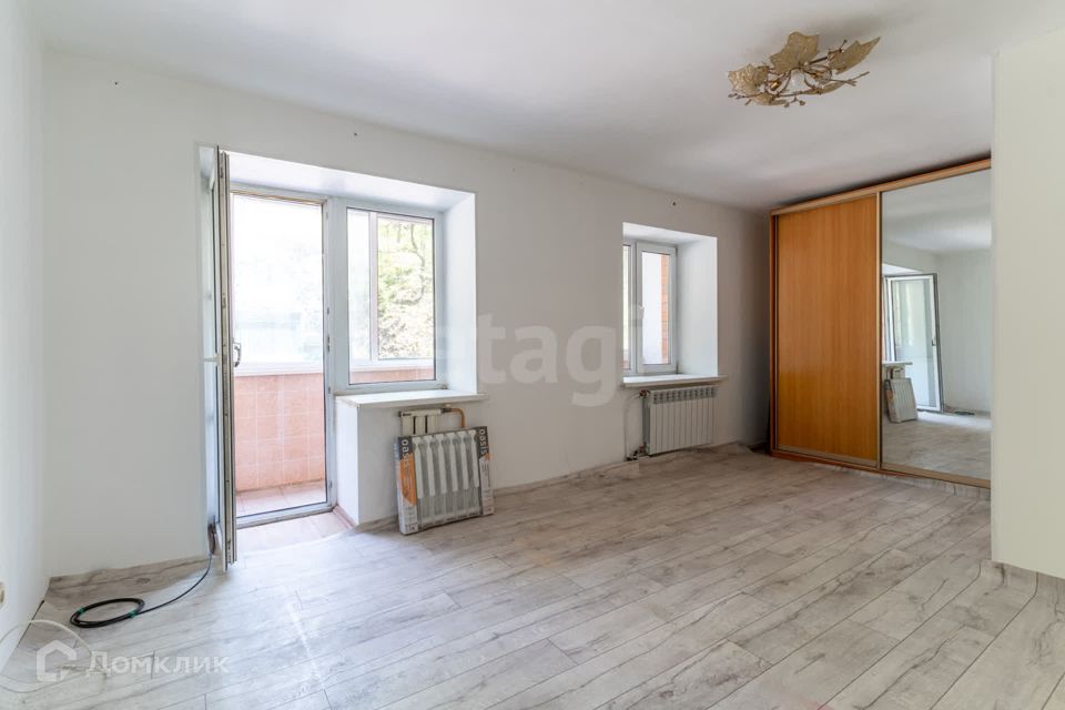 Продаётся 1-комнатная квартира, 35.2 м²