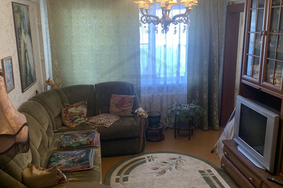 Продаётся 3-комнатная квартира, 48.7 м²