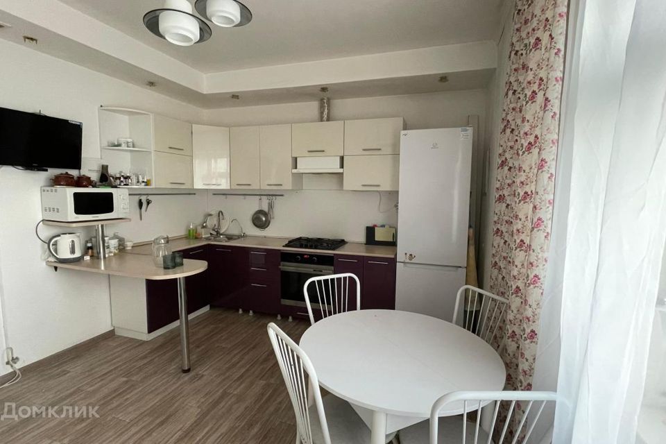 Продаётся 1-комнатная квартира, 46 м²