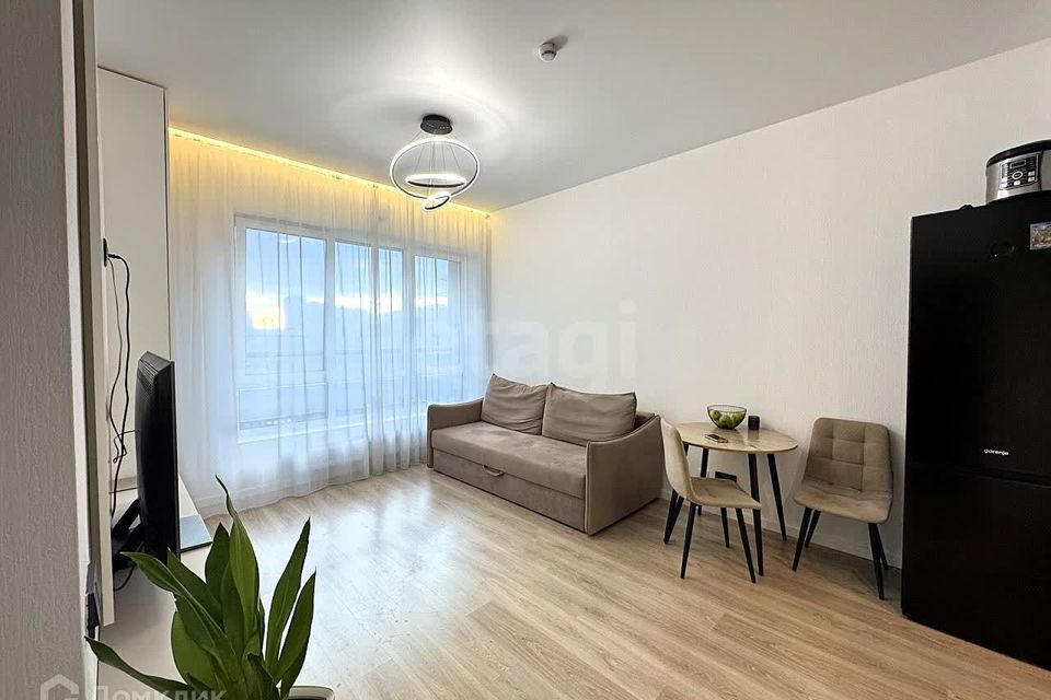 Продаётся 1-комнатная квартира, 37.1 м²