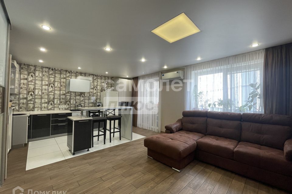 Продаётся 2-комнатная квартира, 52.3 м²
