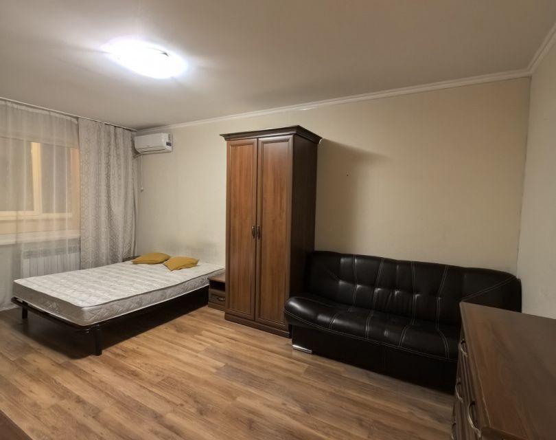Сдаётся 1-комнатная квартира, 37 м²