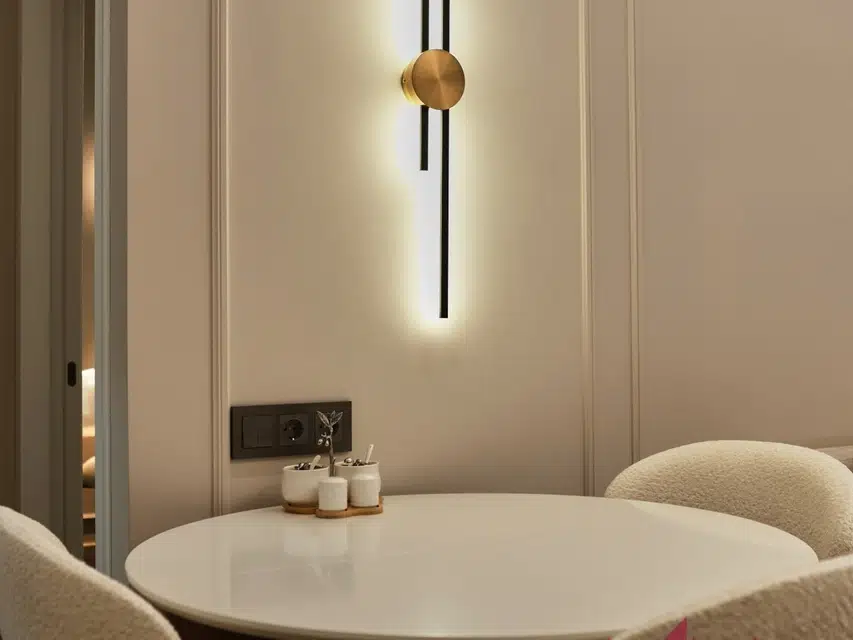 Продаётся 1-комнатная квартира, 42 м²