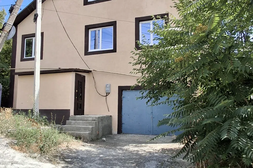 Продаётся 3-этажный дом, 168.3 м²