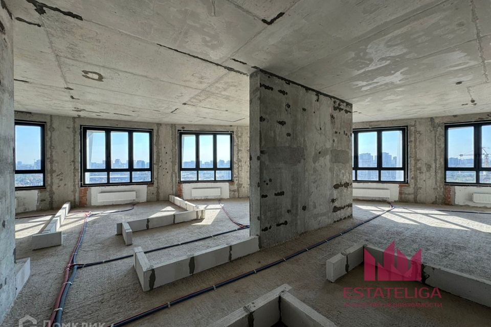 Продаётся 3-комнатная квартира, 98 м²