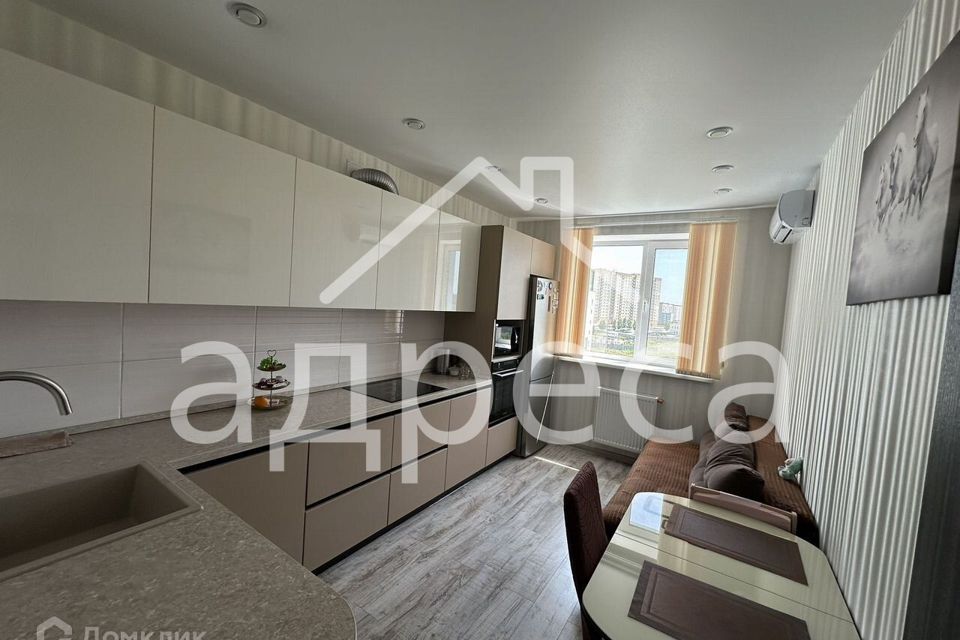 Продаётся 2-комнатная квартира, 56 м²