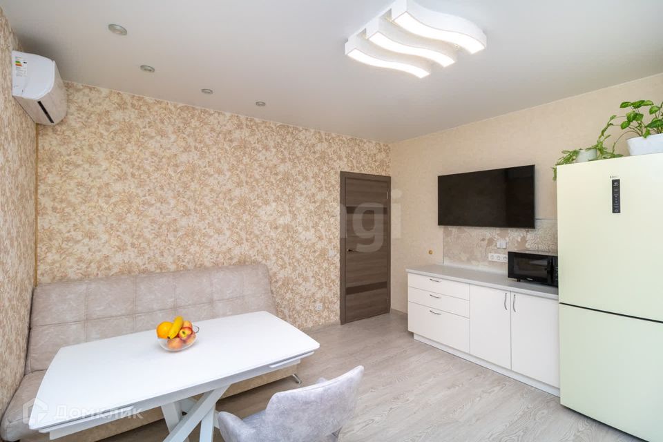 Продаётся 2-комнатная квартира, 62.4 м²