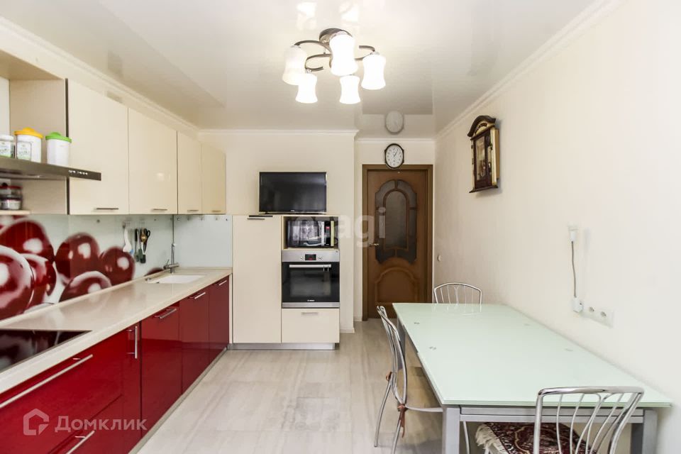 Продаётся 2-комнатная квартира, 61.4 м²