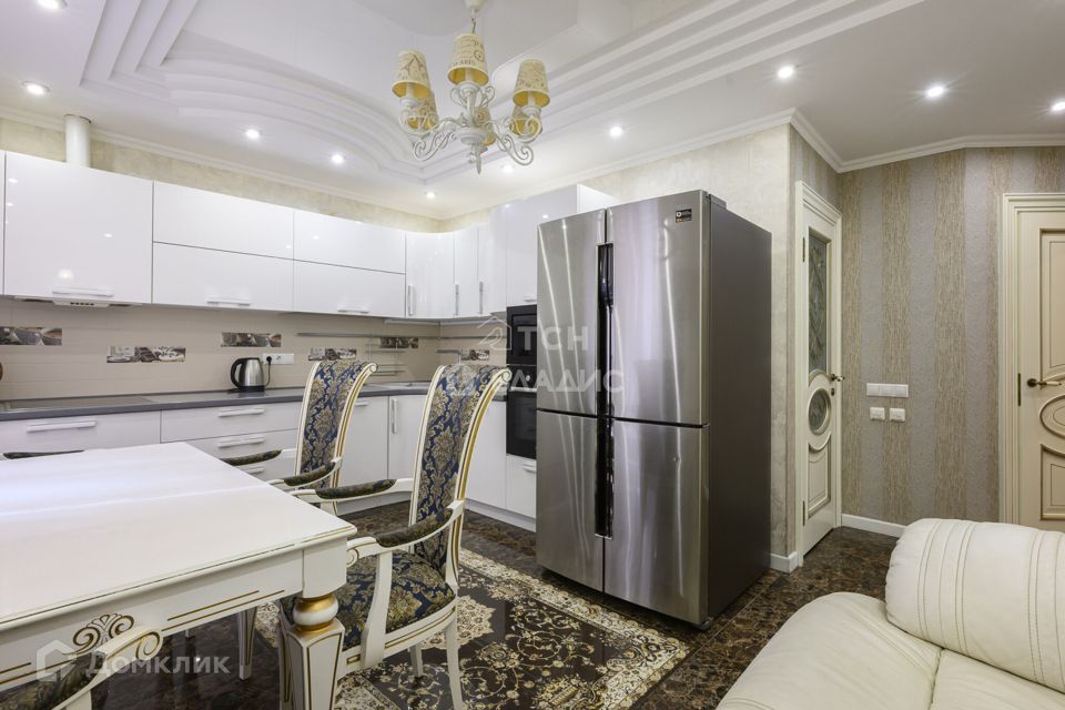 Продаётся 2-комнатная квартира, 68.9 м²