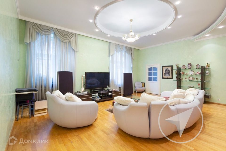 Продаётся 5-комнатная квартира, 151 м²