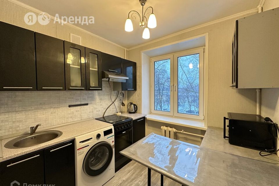 Сдаётся 4-комнатная квартира, 68 м²