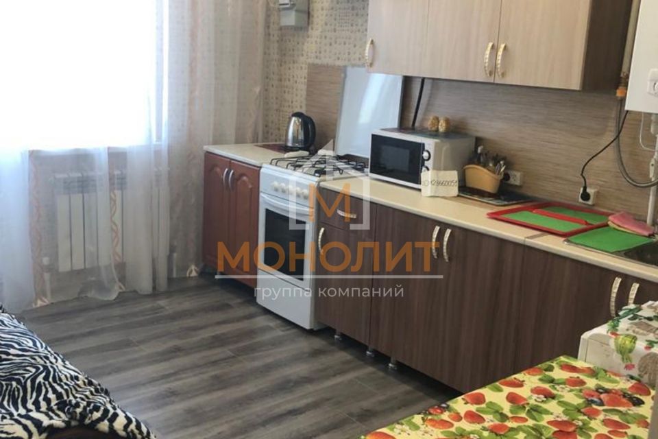 Продаётся 1-комнатная квартира, 38 м²