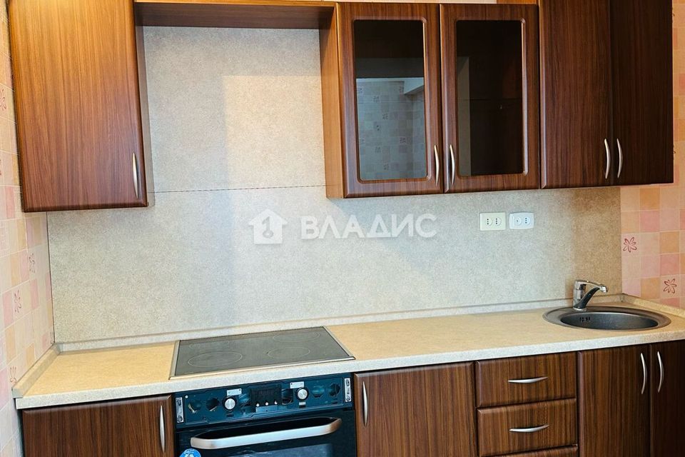 Продаётся 1-комнатная квартира, 78.5 м²