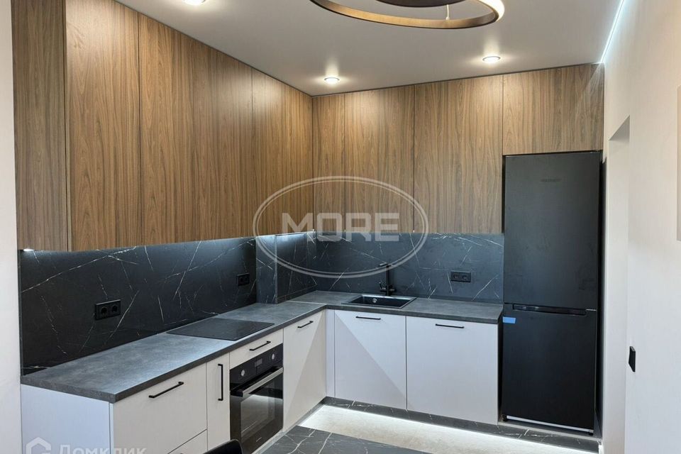 Продаётся 1-комнатная квартира, 43.3 м²