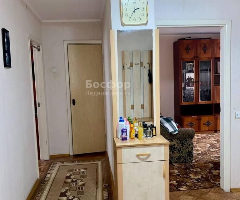 Продаётся 3-комнатная квартира, 70.3 м²