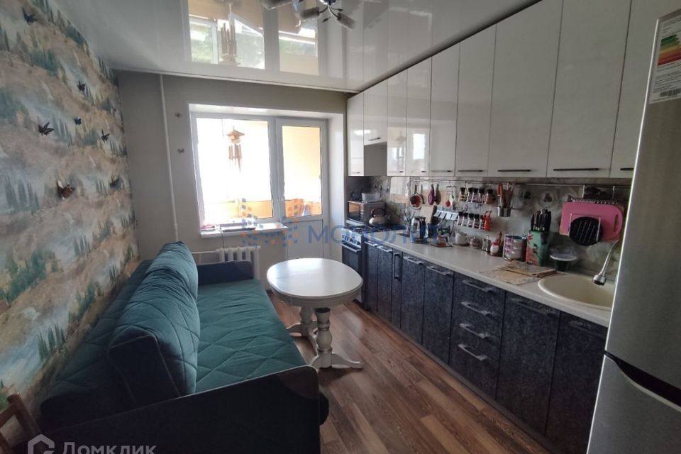 Продаётся 1-комнатная квартира, 41.8 м²