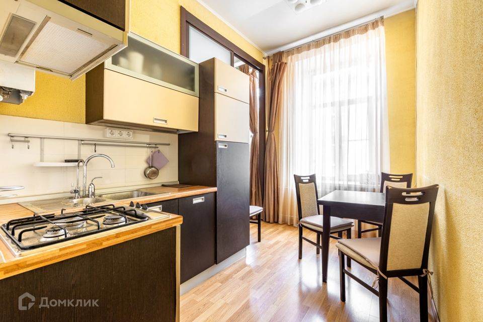Продаётся 1-комнатная квартира, 32 м²