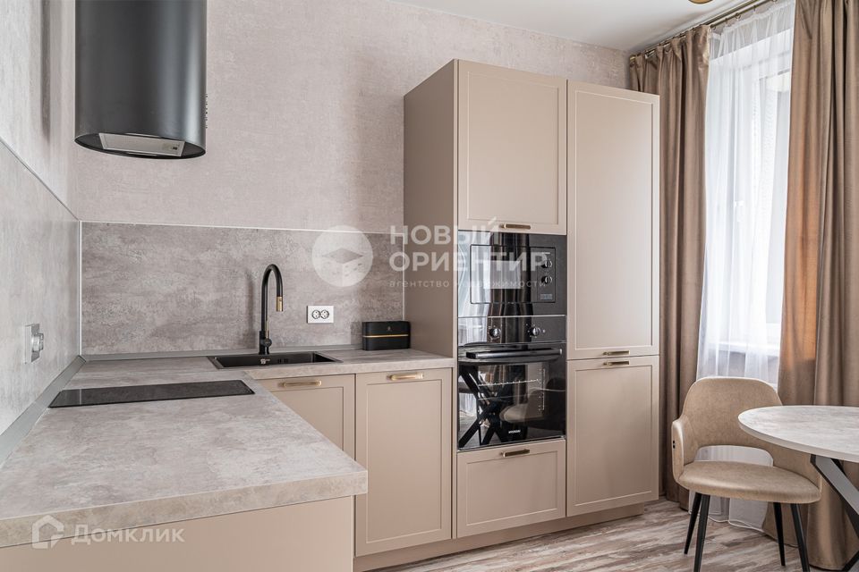 Сдаётся студия, 38 м²