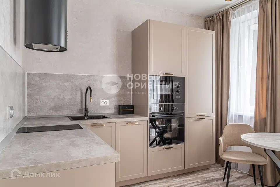 Сдаётся студия, 38 м²