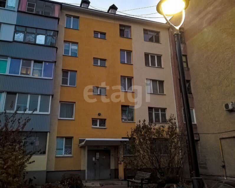 Продаётся 3-комнатная квартира, 61.3 м²