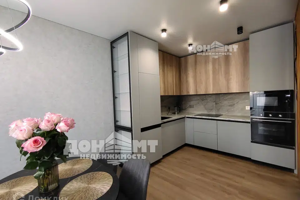 Продаётся 1-комнатная квартира, 52 м²